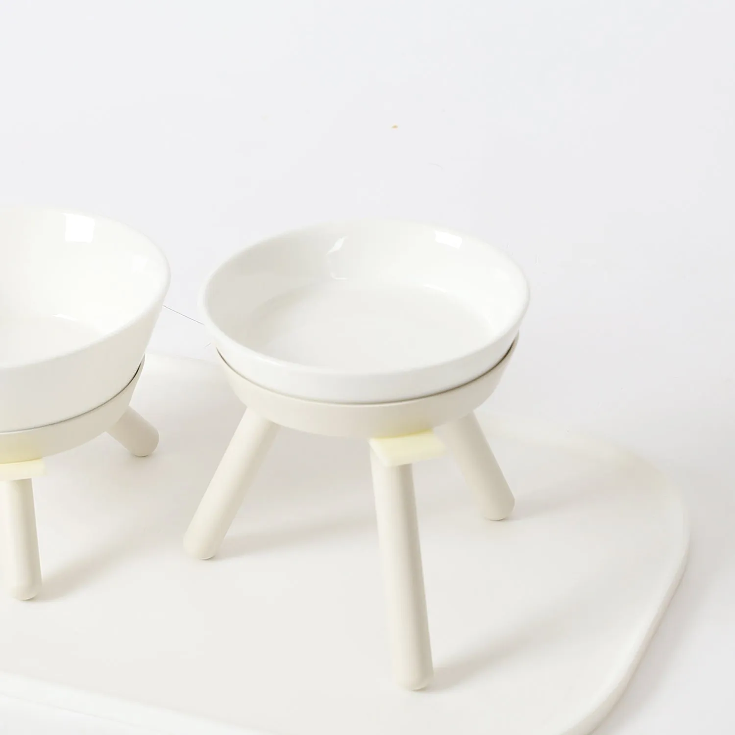 Oreo Pet Table with Bowl - Tall