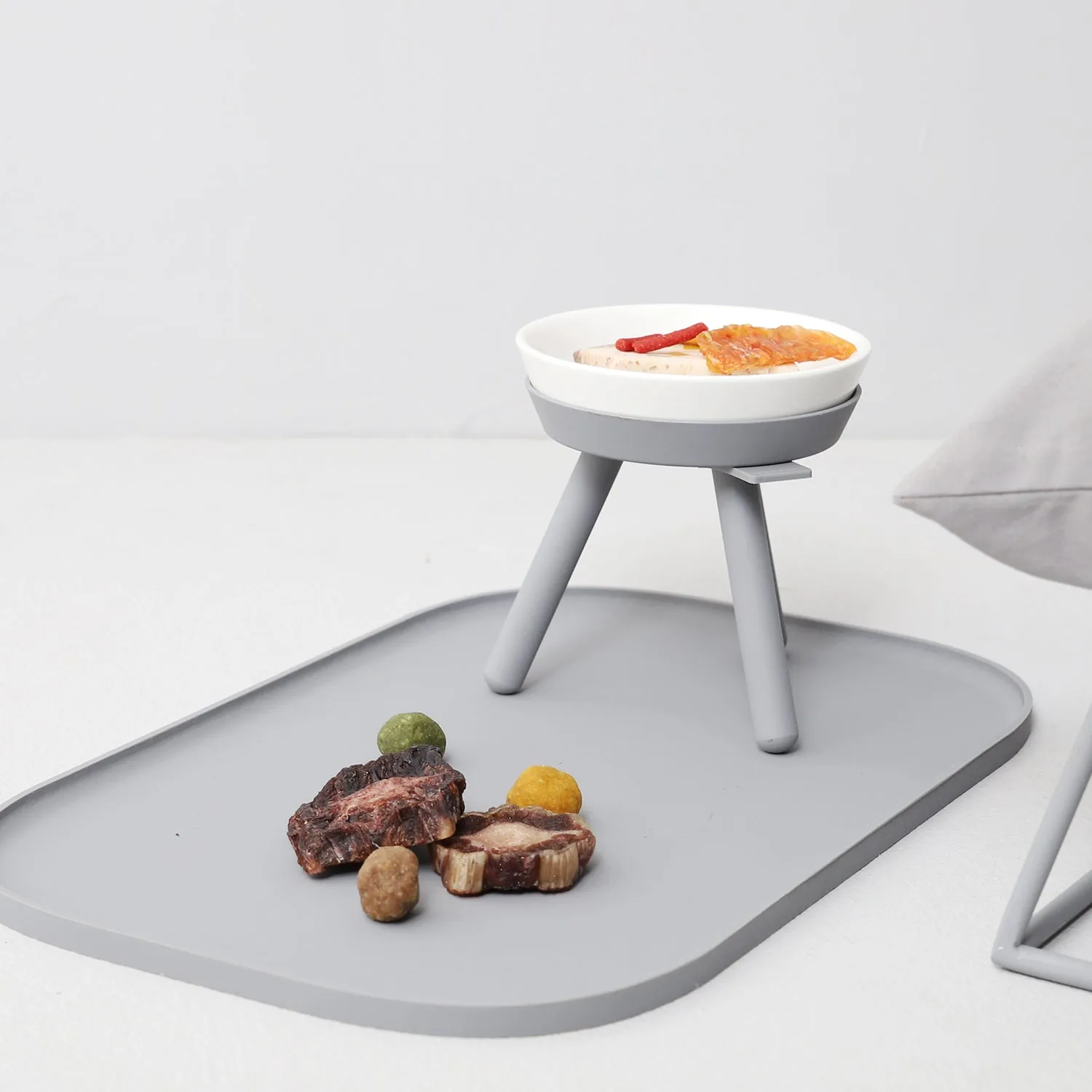 Oreo Pet Table with Bowl - Tall